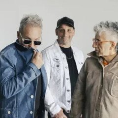 Los Tipitos presenta 