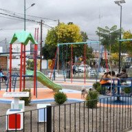 Vecinos de Villa Estela ya disfrutan de una renovada plaza Independencia