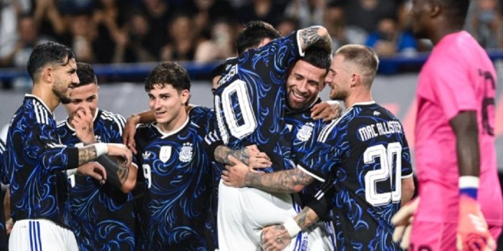 La Selección goleó a Zambia 5 a 0