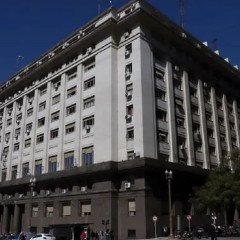 El Gobierno cerró junio con un déficit