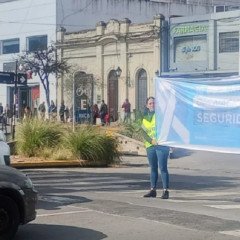 Concientizaron a peatones sobre la importancia del cruce por esquinas