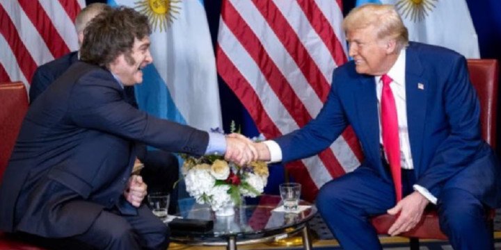 Javier Milei participa de una cumbre con Donald Trump