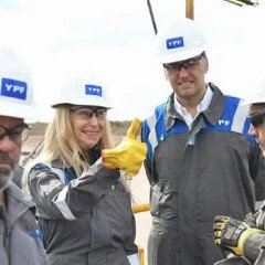 Karina Milei y Manuel Adorni en Vaca Muerta