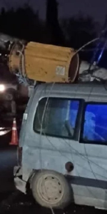 Choque y corte de luz en La Calderilla