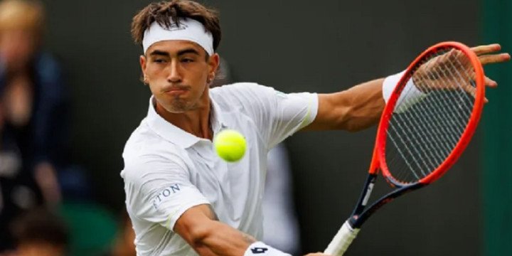 Comesaña avanzó a la 3º ronda en París