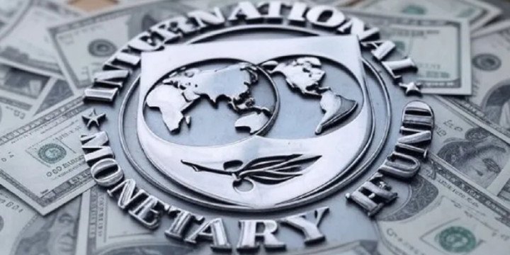FMI le concedió un alivio fiscal a Caputo