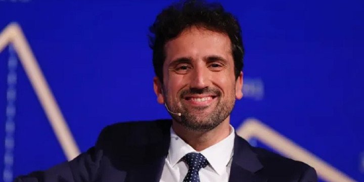 Diego Coatz dejó la Unión Industrial Argentina