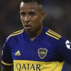 Riquelme negocia el regreso de Sebastián Villa