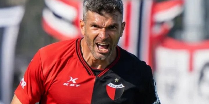 Gigliotti anunció su retiro del fútbol