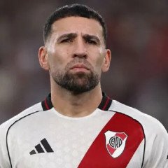 Nicolás Otamendi a un paso de River Plate