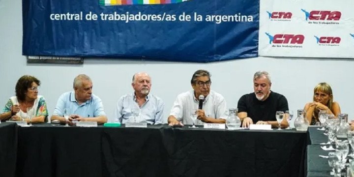 Las CTA convocaron a un paro