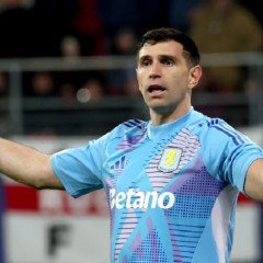 Dibu Martínez atajará ante Argelia