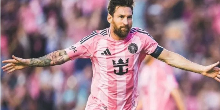 Messi volvió a entrenar con su club
