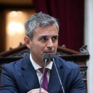 Caso Adorni: buscan desactivar la sesión 