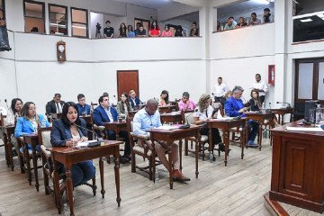 Se aprobó la conformación de la Comisión del Defensor del Pueblo