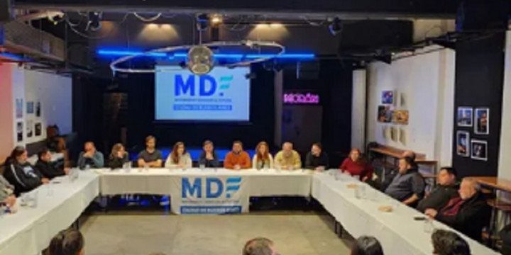 Axel amplía su armado y suma sindicatos