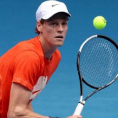 Sinner avanza en el Abierto de Australia