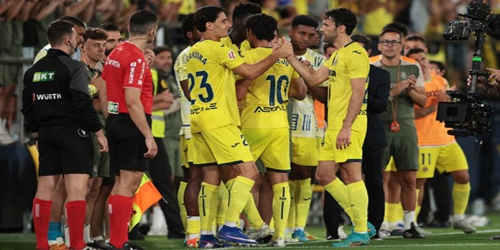 Villarreal goleó al Atlético Madrid por la Liga Española