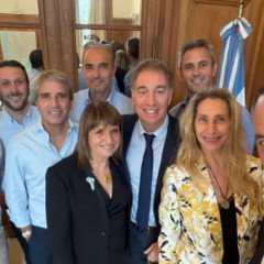 Se reunió la mesa política del Gobierno