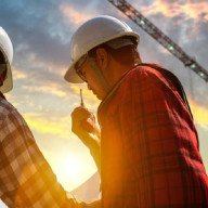 Los salarios formales cayeron 2%