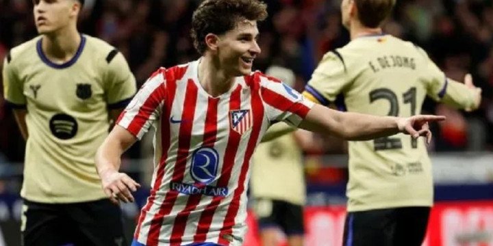 Tensión en España porJulián Álvarez