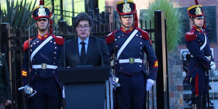 Milei participa en el acto central por Malvinas