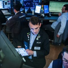 Acciones argentinas subieron casi 10%