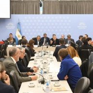 Gobierno citó a energéticas y mineras