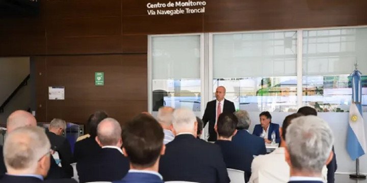 La Hidrovía, más cerca de la privatización