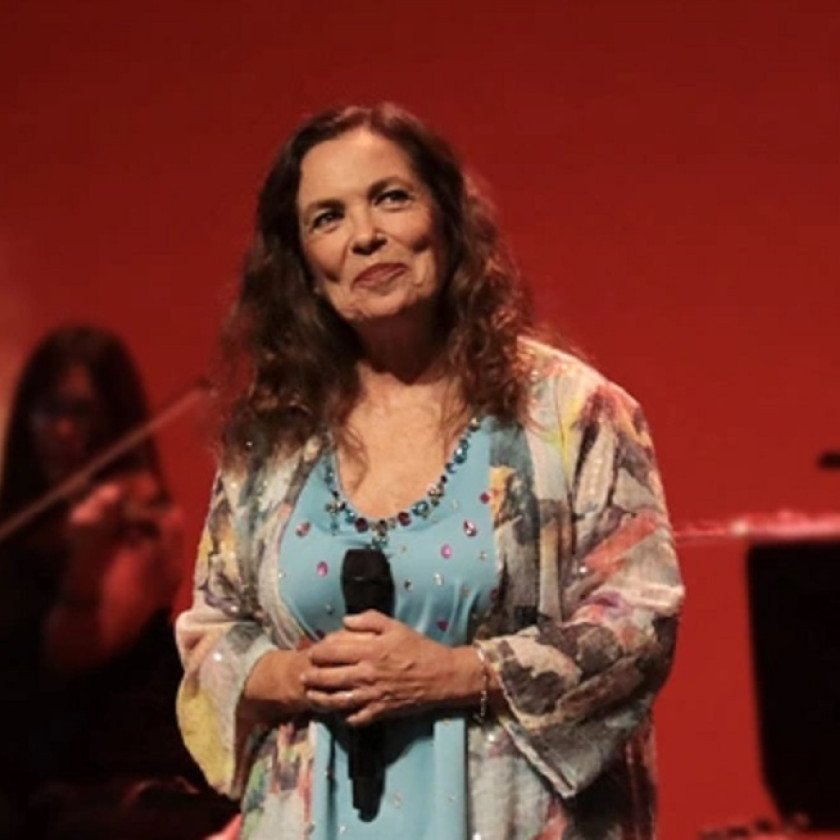 Sandra Acústica regresa al escenario