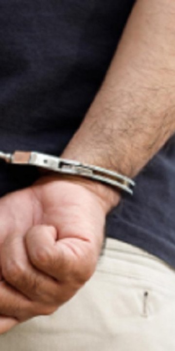 Detienen a un hombre acusado de matar a un menor 