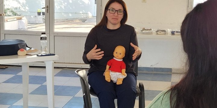 Charla sobre Maternidad en Bº La Lonja