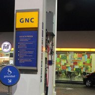 Ola polar: largas filas para cargar gas 
