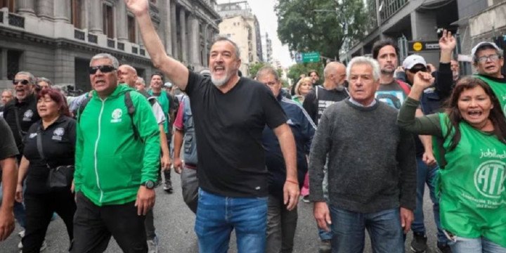 Trabajadores del Estado desafía a la CGT