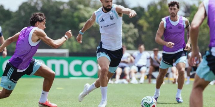 Paredes y Tagliafico jugarían ante Austria
