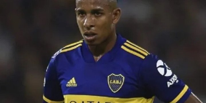 Riquelme negocia el regreso de Sebastián Villa