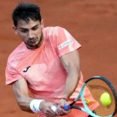 Mariano Navone campeón en Bucarest