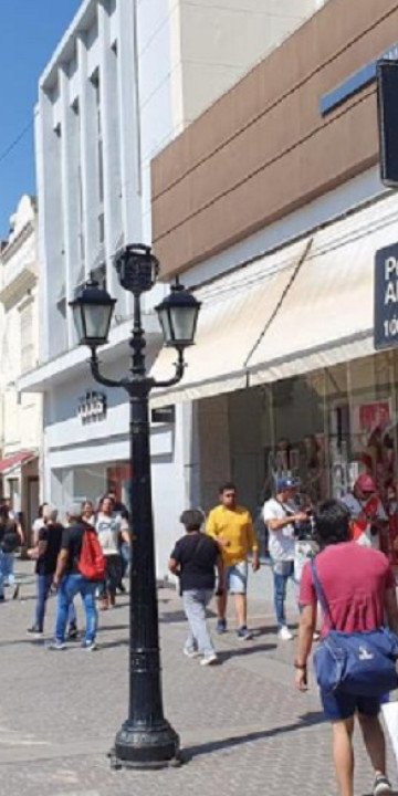 La habilitación comercial se podrá dar de baja, aún con deudas