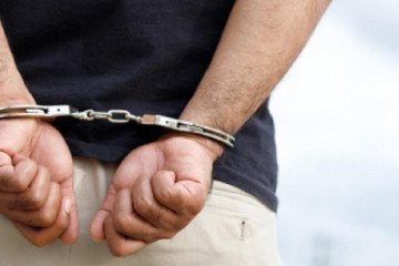 Detienen a un hombre acusado de matar a un menor 