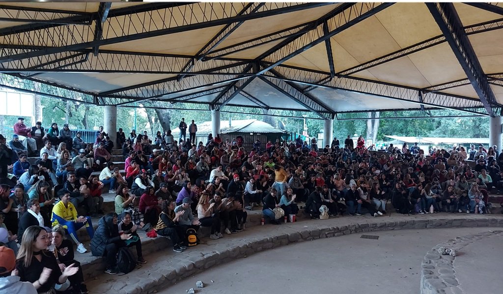 Encuentro Tropical en el Anfiteatro Cuchi Leguizamón