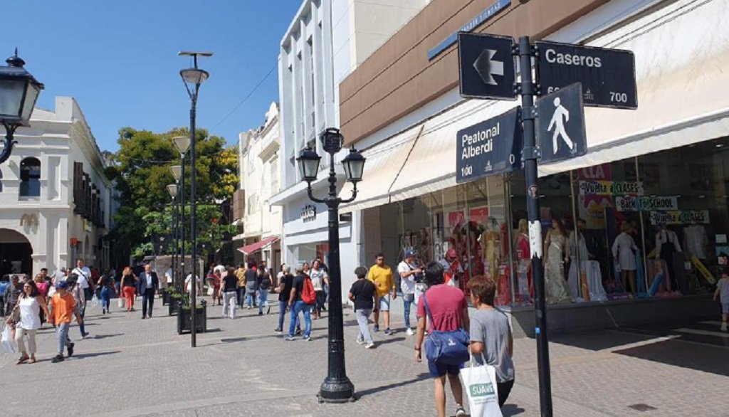 La habilitación comercial se podrá dar de baja, aún con deudas