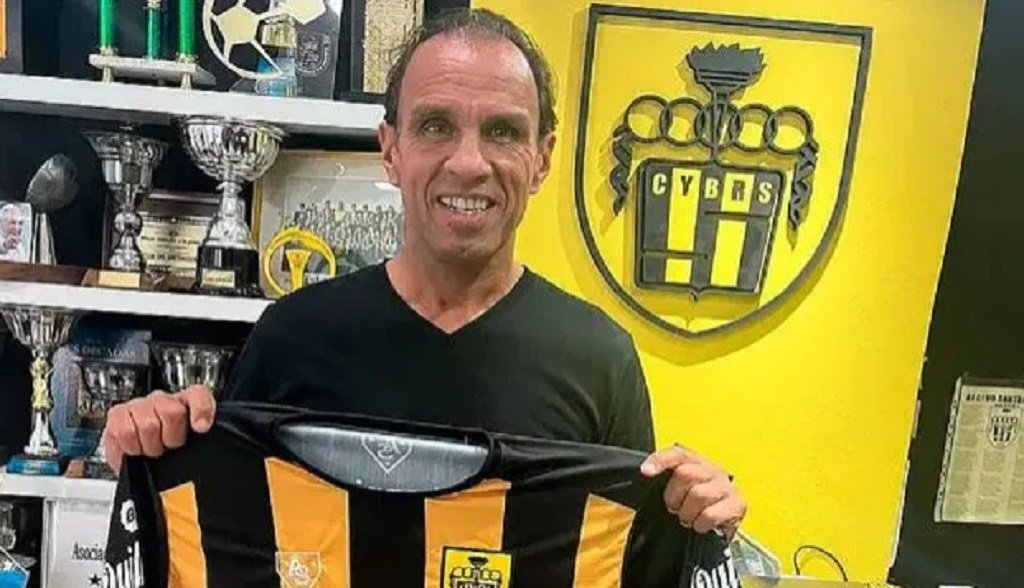 Denunciaron al "Mono" Navarro Montoya