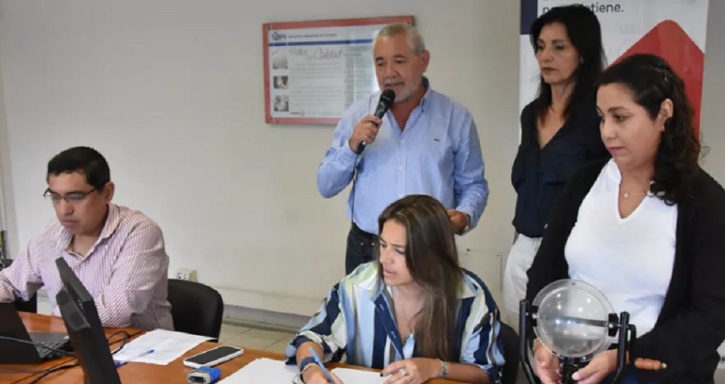 Coronel Moldes: familias ya conocen la ubicación de sus nuevas viviendas del IPV