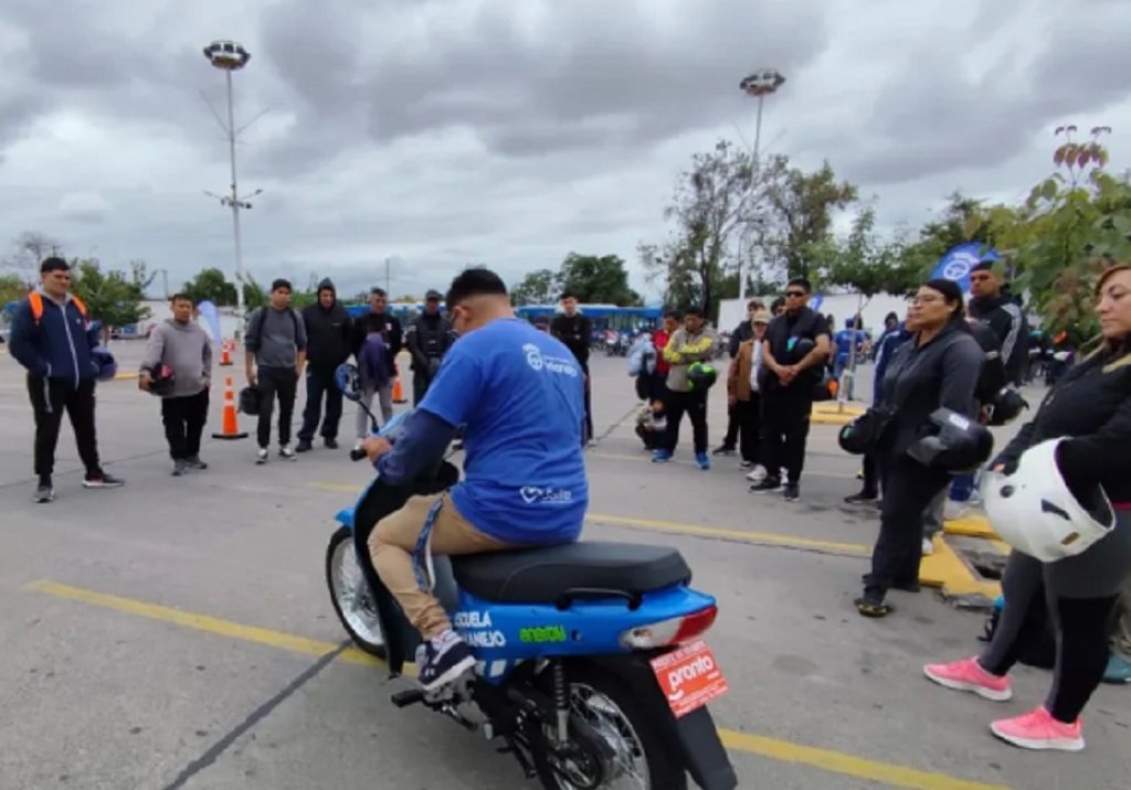 Capacitación sobre conducción segura de motocicletas 