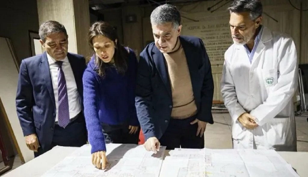 Macri sobre cobro a extranjeros en hospitales 