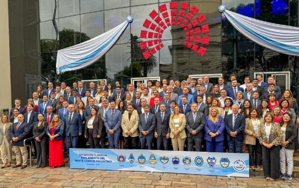 El Parlamento del Norte Grande se reunió en Tucumán 