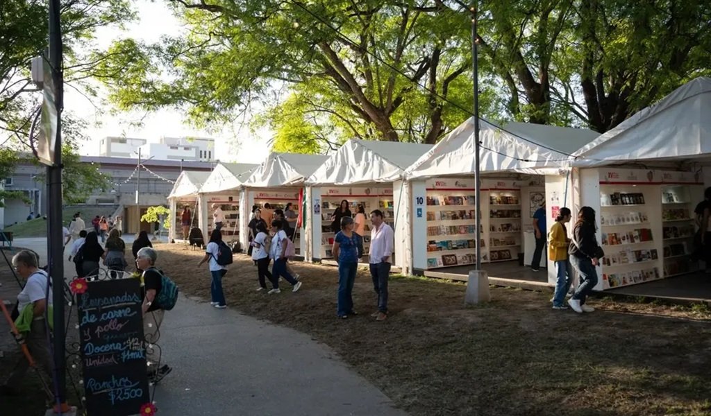 Cierra la convocatoria para la XVIº Feria del Libro de Salta