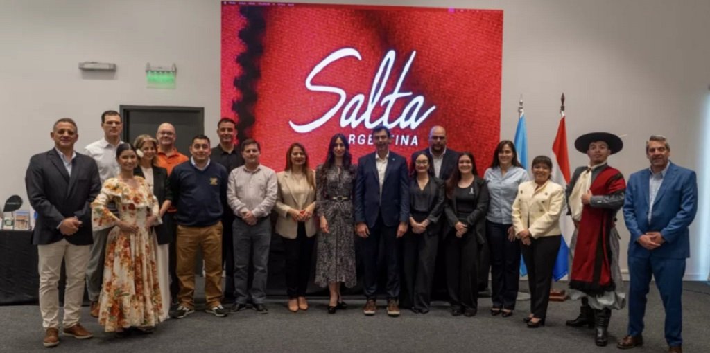 Salta fortalece su conexión aérea y comercial con Paraguay