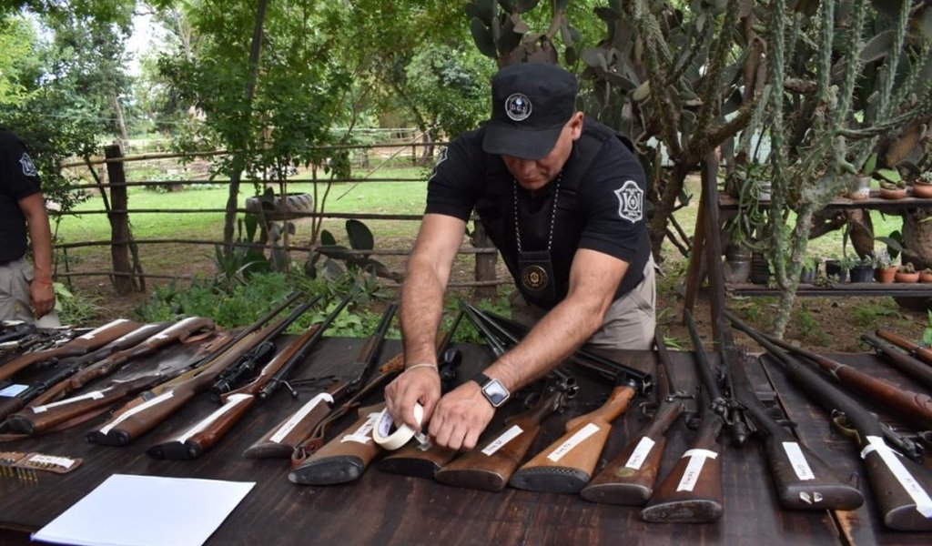 Secuestran armas, granadas y explosivos en Chicoana