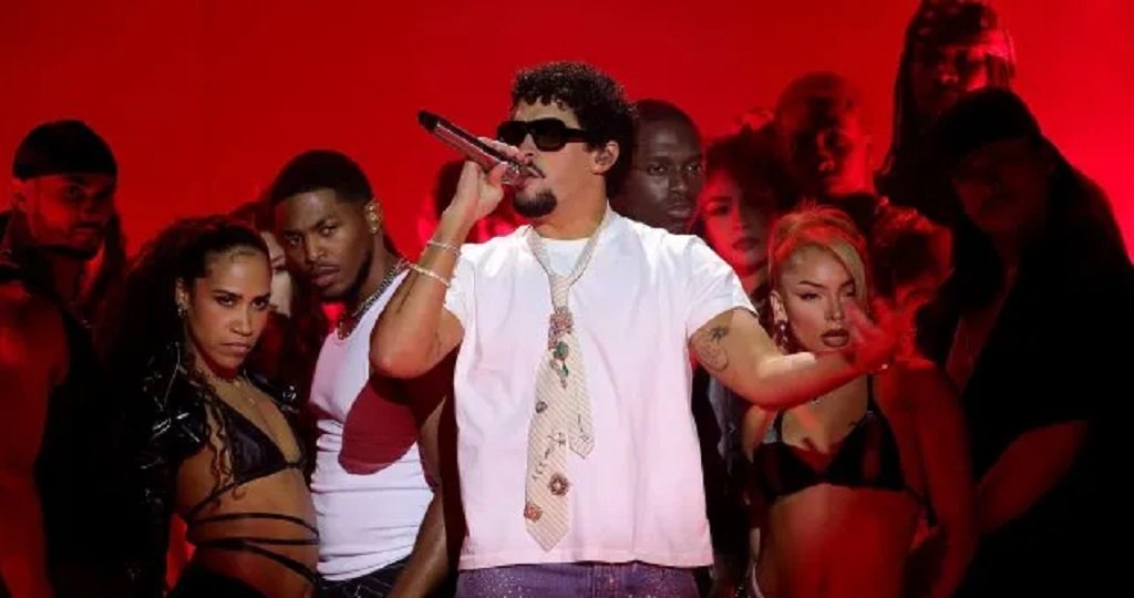 Bad Bunny supera a Taylor Swift en Spotify 
